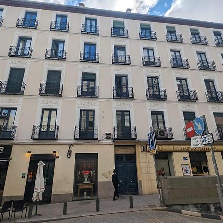 Ave Apartamento En Madrid Centro Atocha Exterior photo
